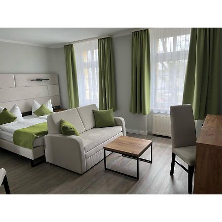 Hotel Und Restaurant Kranichsberg Woltersdorf  Dış mekan fotoğraf