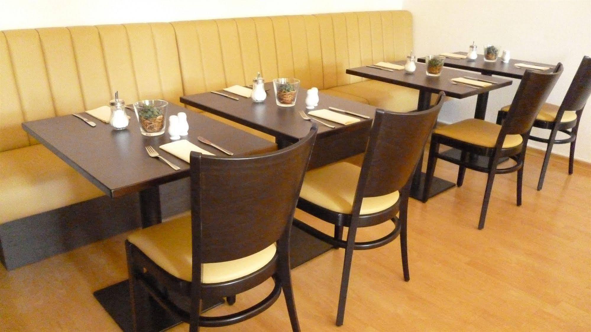 Hotel Und Restaurant Kranichsberg Woltersdorf  Dış mekan fotoğraf