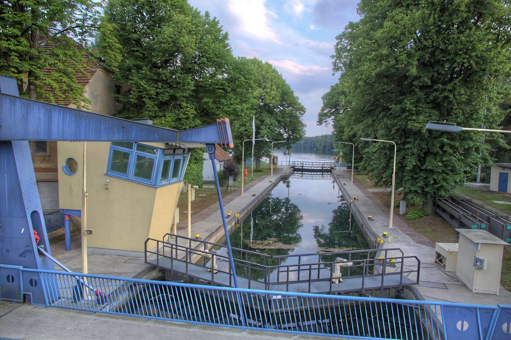 Hotel Und Restaurant Kranichsberg Woltersdorf  Dış mekan fotoğraf