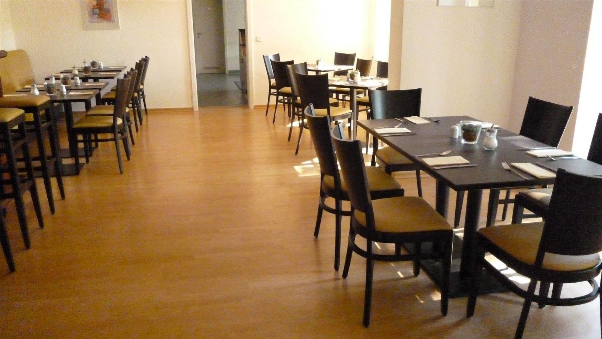 Hotel Und Restaurant Kranichsberg Woltersdorf  Dış mekan fotoğraf